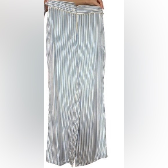 Juicy Couture High Waisted silk trousers. Size 4. - Picture 14 of 16